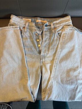 Levi's Light Blue Women's ribcage Straight Jeans